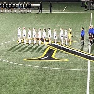 Meet your Posher, Alexis